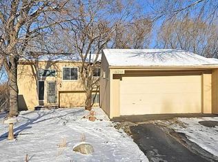 16210 15th Ave N, Plymouth, MN 55447