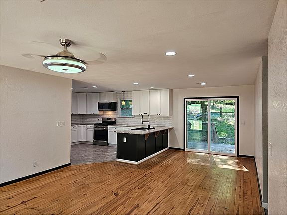 5th image of 203 Northcross Rd