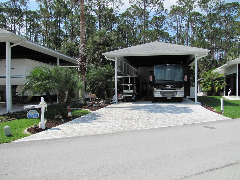 1st image of 401 Plantation Dr #401