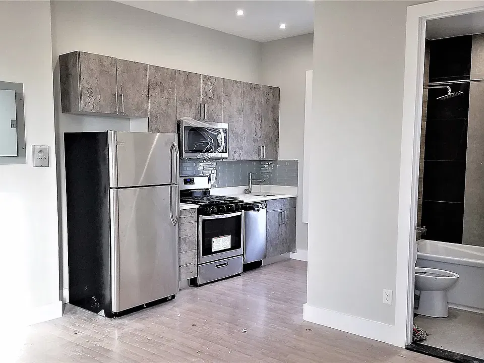 16-18 Jefferson Ave #4G