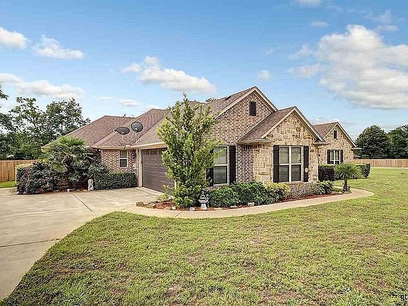 3rd image of 13215 Creek Side Dr
