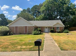 140 Eastwood Dr, Madison, MS 39110