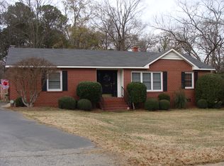 212 Ridgeland Dr, Sandersville, GA 31082
