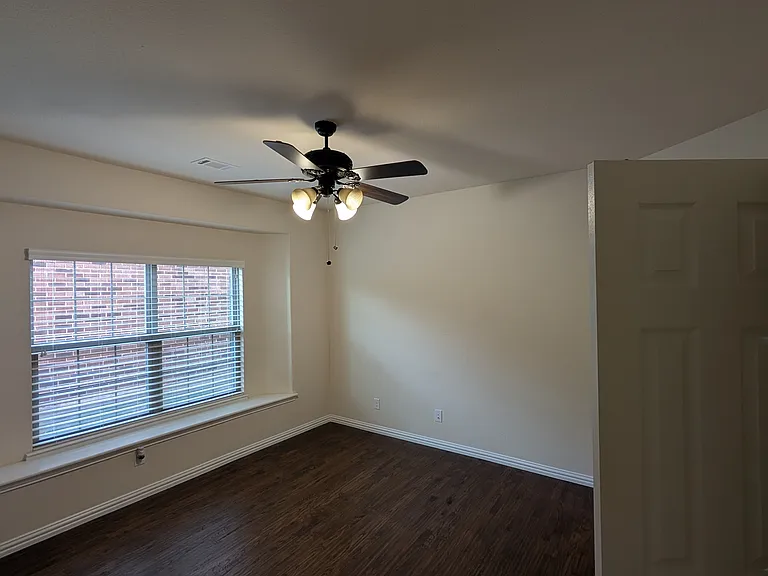 12461 Bridgeport Dr — Photo 19