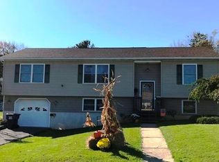 490 N 8th St, Lehighton Borough, PA 18235