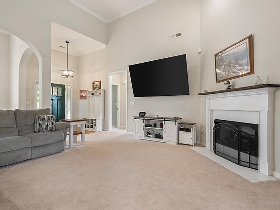 2nd image of 3469 Hampton Ct