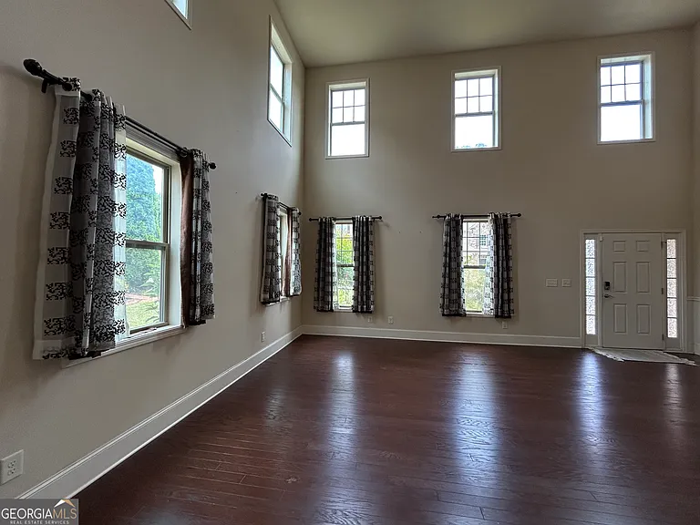 1240 Apple Blossom Dr — Photo 3