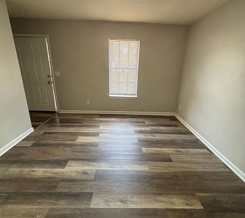 1st image of 1220 Louisville St APT 16