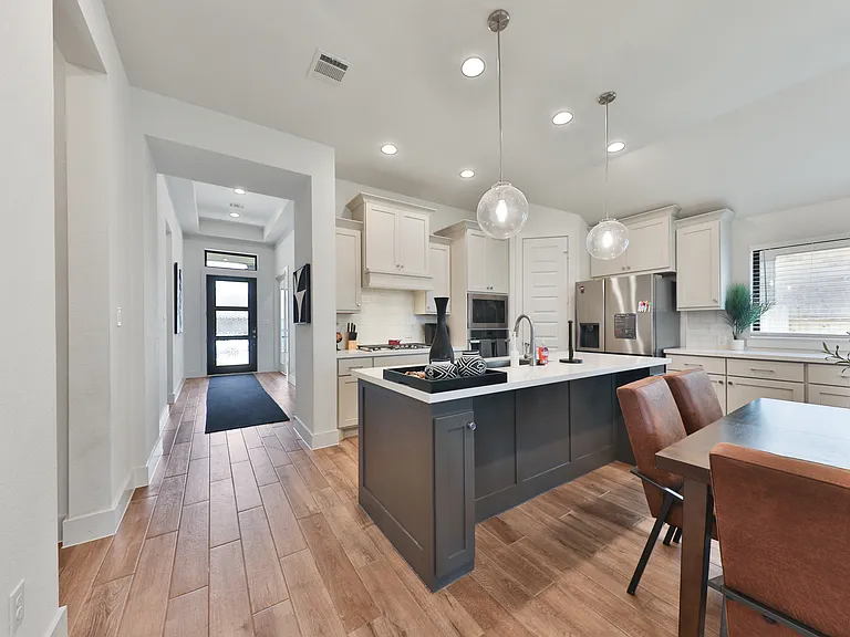 1829 Gyst Rd — Photo 17