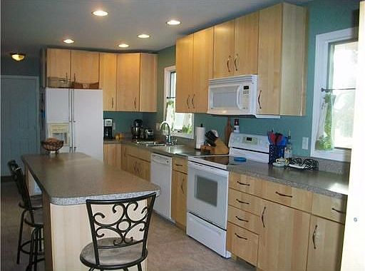 4th image of 2565 Lone Oak Dr