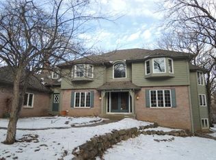 4 1/2 Saint Albans Rd E, Hopkins, MN 55305