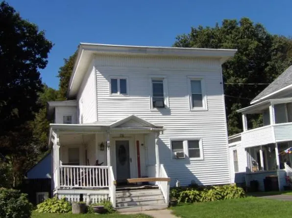 28 Elm St, Ilion, NY 13357