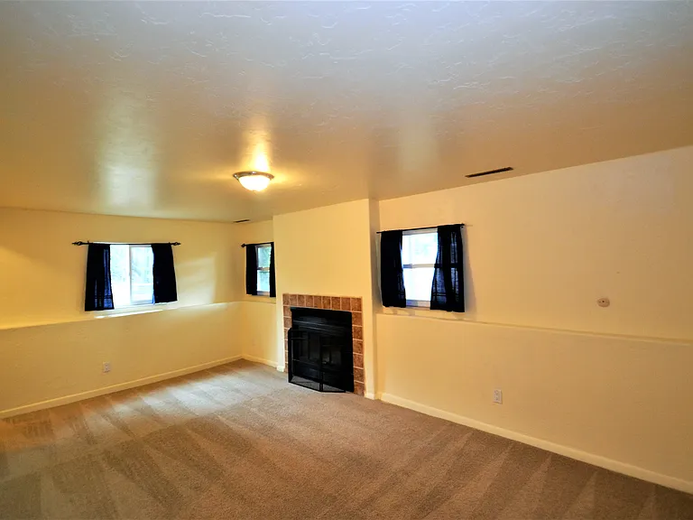 1288 Suncrest Way — Photo 10