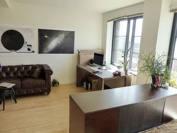 15 Dunham Place image 2 of 12