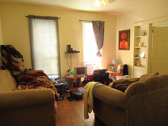 1st floor living room