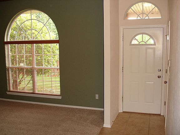 2nd image of 1612 SW 126th St