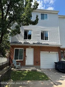 70 Ilyssa Way, Staten Island, NY, 10312