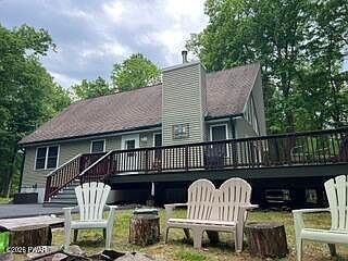 3rd image of 105 Doe Ct