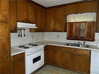 4th image of 416 Argonne Dr