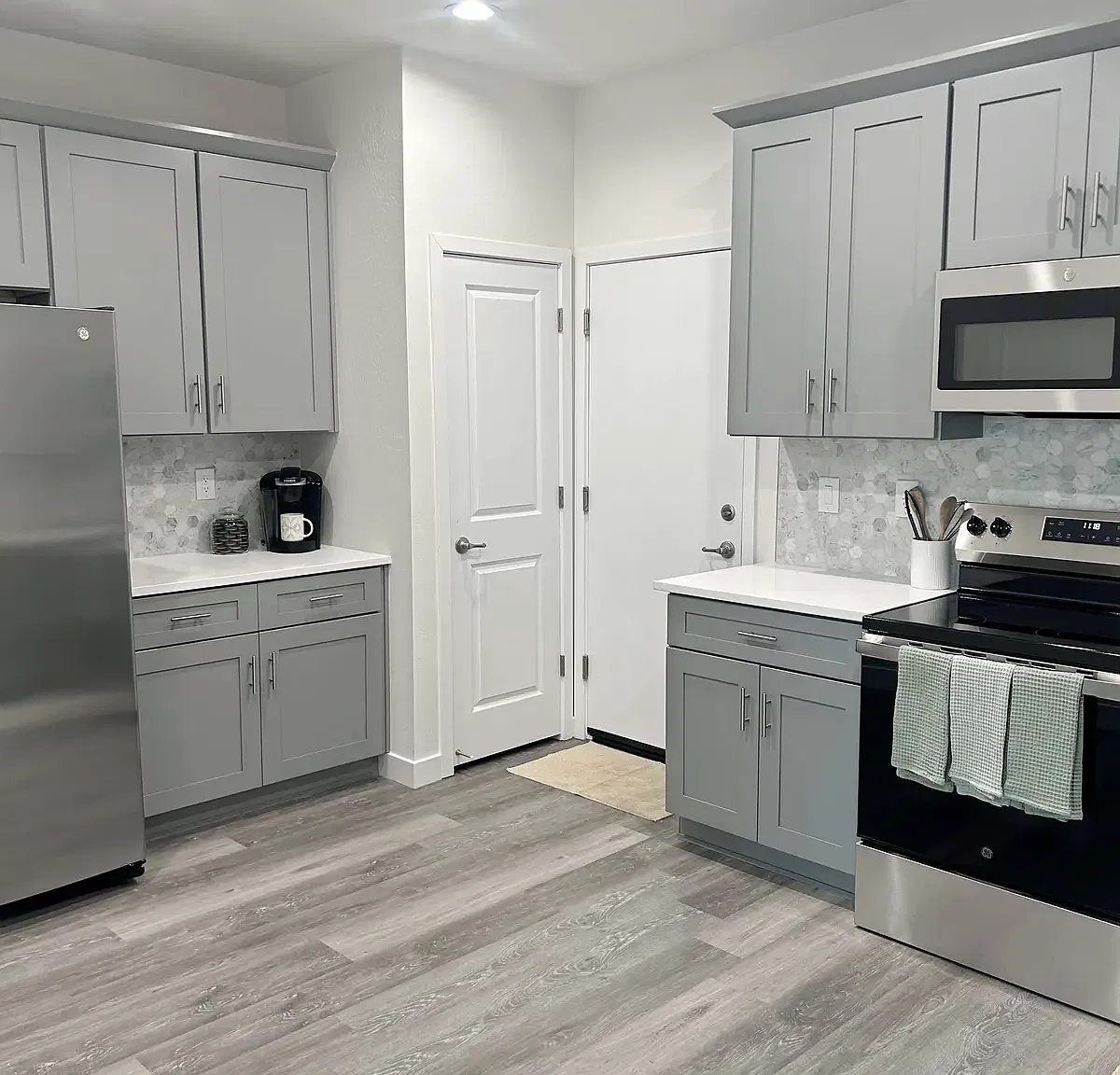 Raymond Place Townhomes — Photo 1