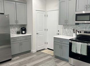 Raymond Place Townhomes, Phoenix, AZ 85040