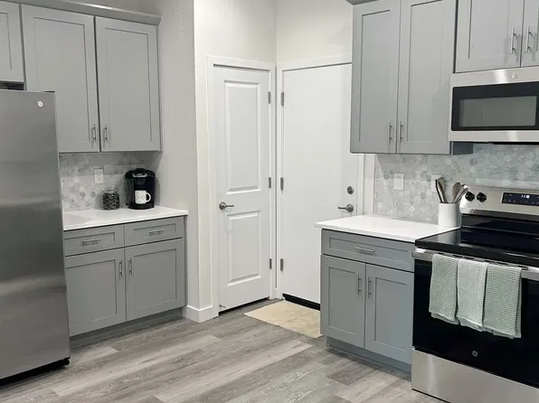 Raymond Place Townhomes