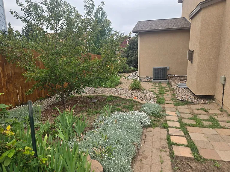 5660 Many Springs Dr — Photo 38