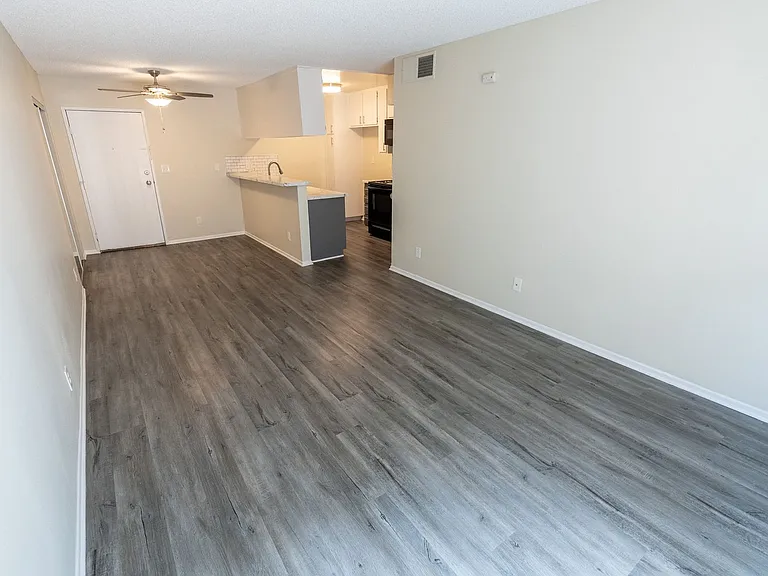 951 S. Oxford Ave. — Photo 10