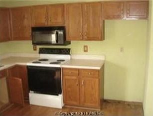 3rd image of 10502 Bear Creek Dr