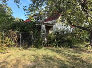 8141 E Tamaroa Rd, Tamaroa, IL 62888