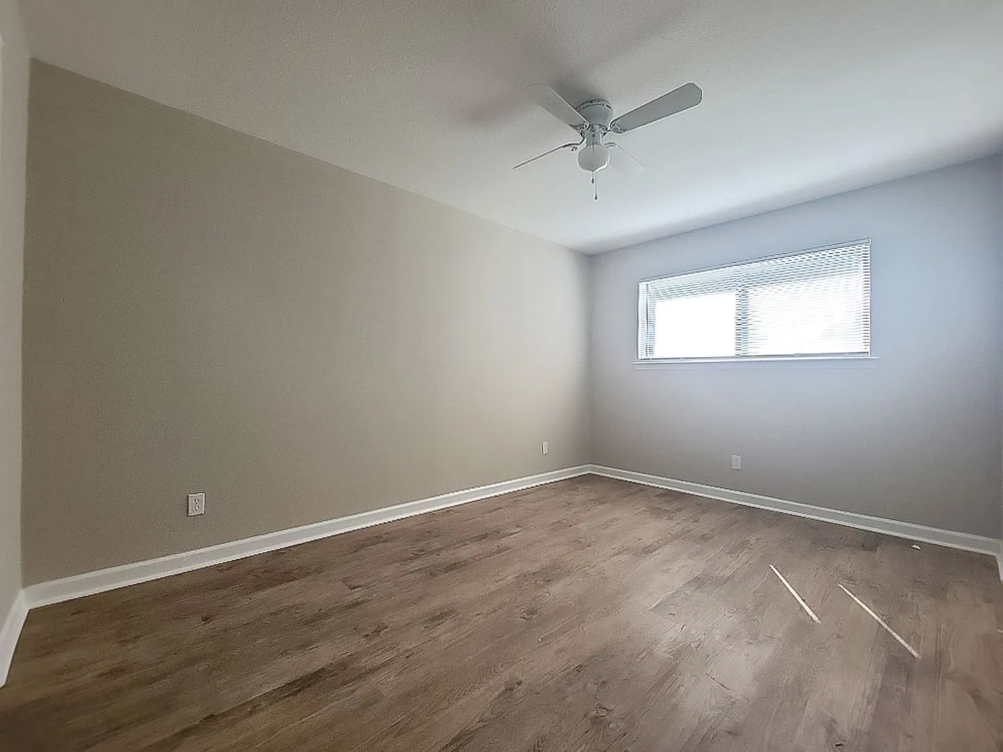 Charming 2-Bedroom, 2-Bath Townhome in the Heart of the Mid-Cities! — Photo 3
