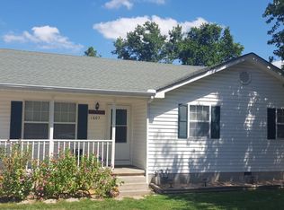 1607 Cherry St, Seneca, MO 64865