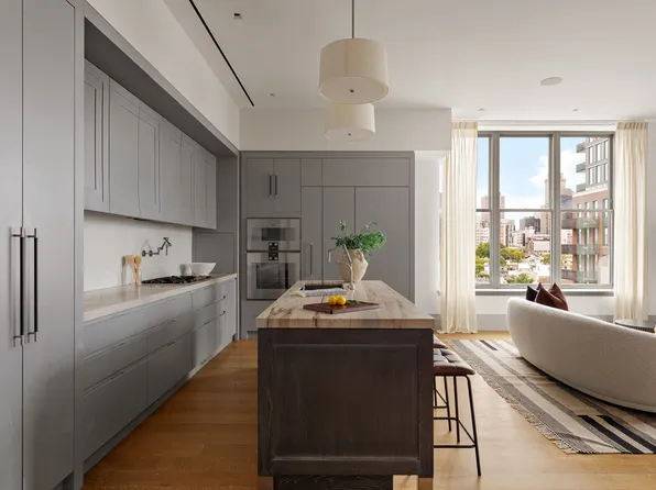 100 Amity Street image 2 of 14