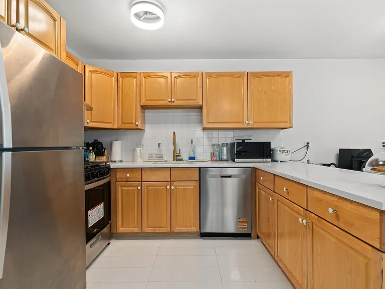 39B Hamilton Ave — Photo 9