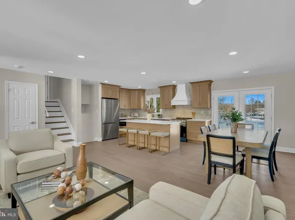 568 Flock Rd, Hamilton, NJ 08690