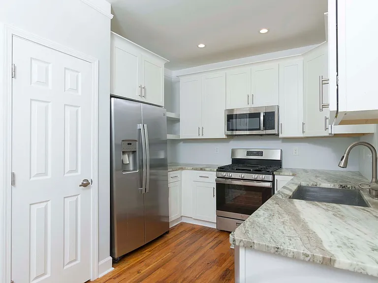 2594 Watkins St NW — Photo 2