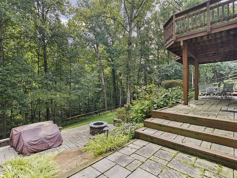 11734 Quay Rd — Photo 45