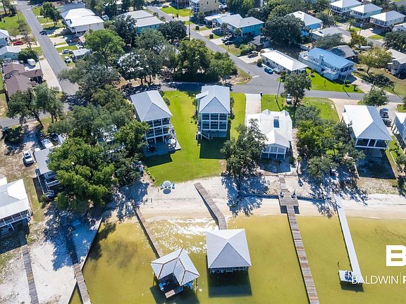 3rd image of 29533 Bayshore Dr N