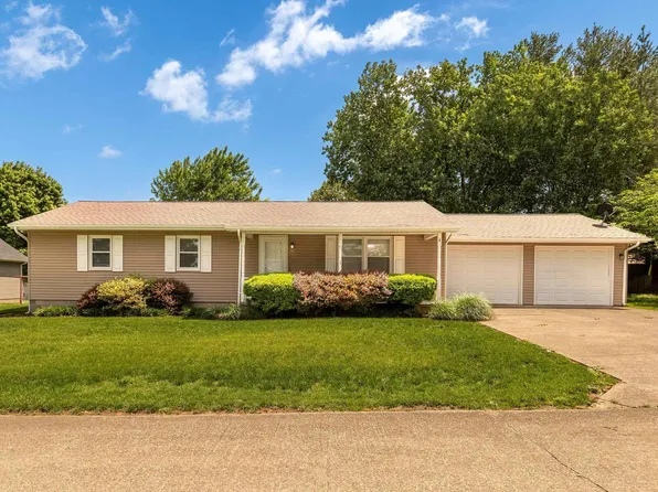 4 Acorn Dr, Harrisburg, IL 62946