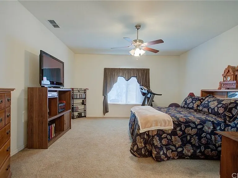 1411 Esplanade Dr — Photo 13