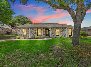 1831 Woodbury, Carrollton, TX 75007