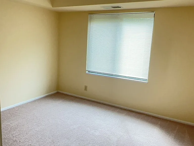 203 Yoakum Pkwy #611 — Photo 15