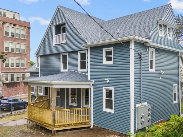 31 PINE Street, Waterbury, CT 06710