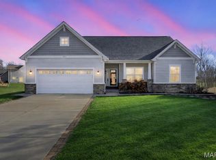 5602 Coneflower Ct, Wood River, IL 62095