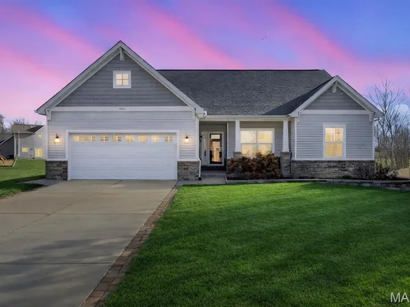 5602 Coneflower Ct, Wood River, IL 62095