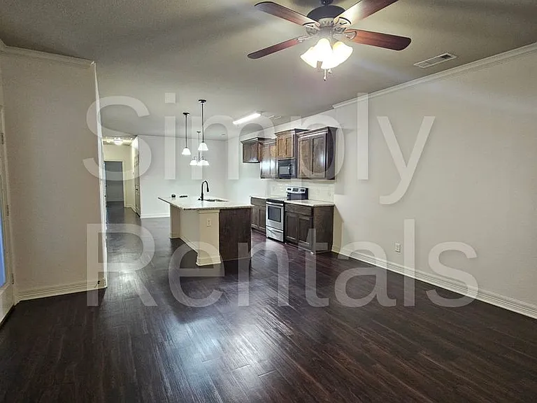 509 Baylor Dr — Photo 3