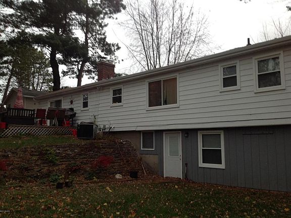 3rd image of 5689 Gentian Ct SE