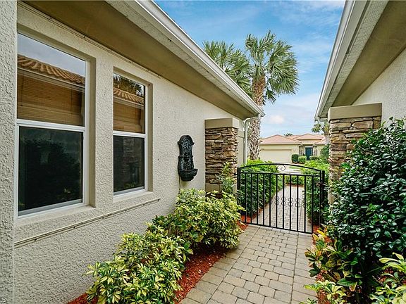 2nd image of 10535 Bellagio Dr
