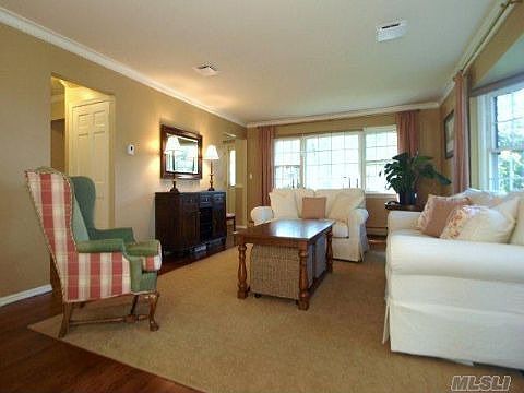 3rd image of 11 Coldport Dr