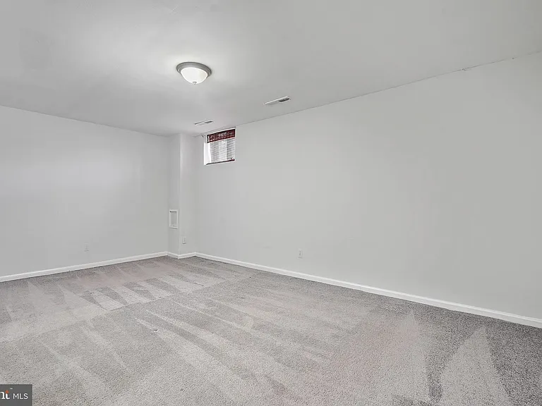 6351 Rockshire St — Photo 27